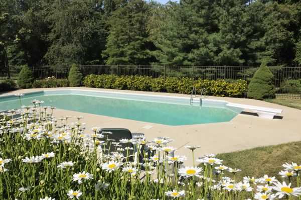 Cost of Pool Deck Leveling in Saint Cloud